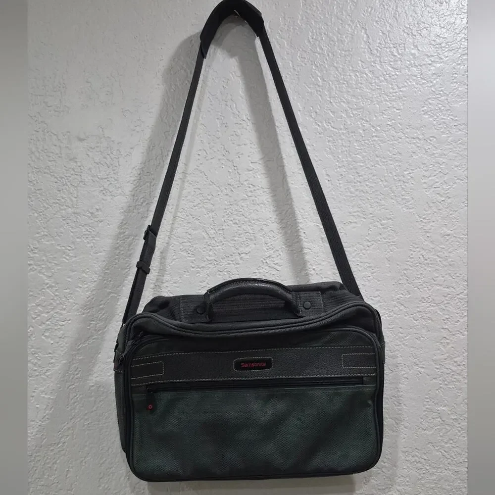 Samsonite Dark Green Nylon & Leather Trim Crossbody Business Messenger Bag